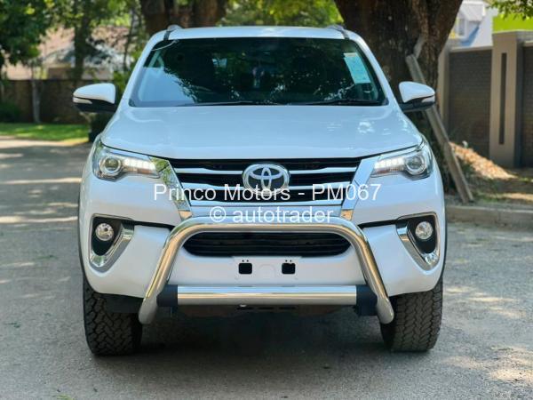 2018 - Toyota  Fortuner