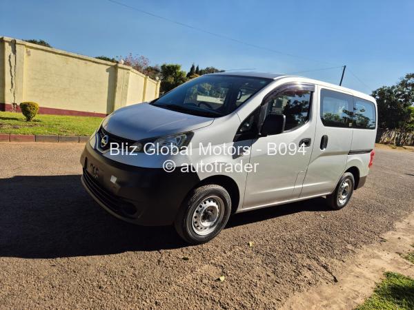2018 - Nissan  NV200
