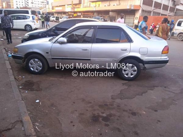 2000 - Toyota  Corolla