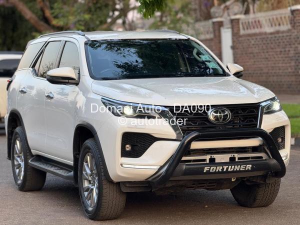 2021 - Toyota  Fortuner