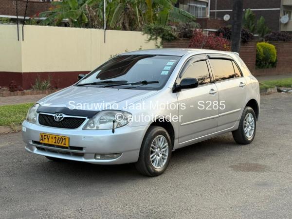 2012 - Toyota RunX 2012 - Toyota RunX