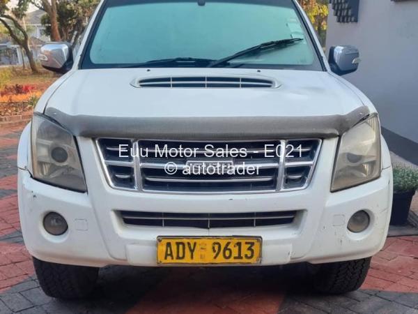 2011 - Isuzu  KB300 LX D-TEQ 2011 - Isuzu  KB300 LX D-TEQ