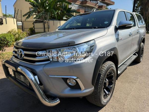 2017 - Toyota  Hilux 2017 - Toyota  Hilux