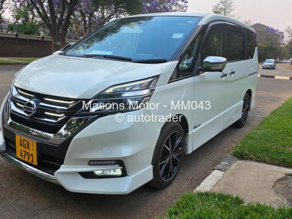 2016 - Nissan  Serena