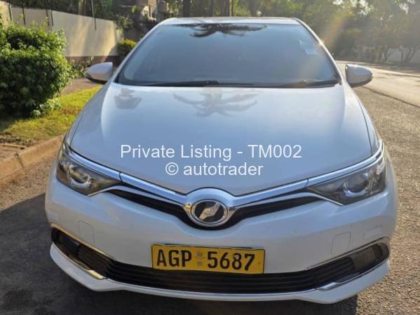 2016 - Toyota  Auris