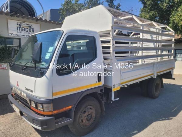 2005 - Mitsubishi  Canta