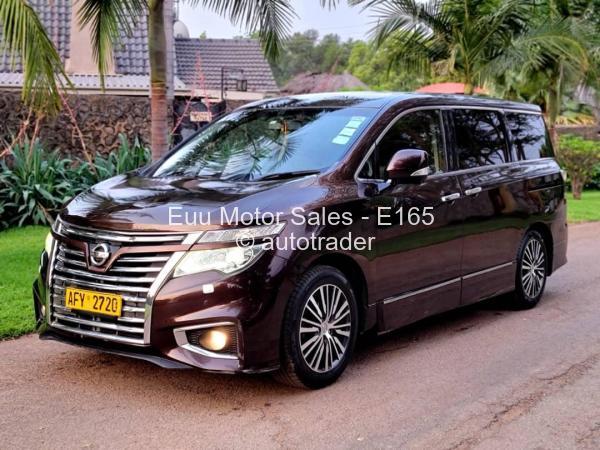 2014 - Nissan  Elgrand