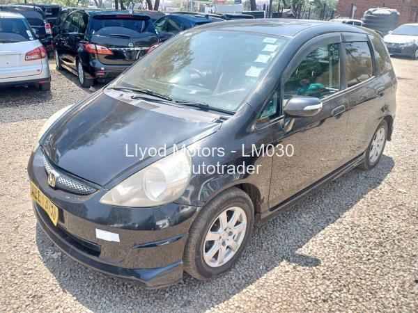 2010 - Honda Fit 2010 - Honda Fit
