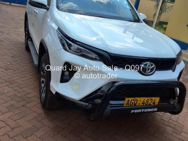 2023 - Toyota  Fortuner