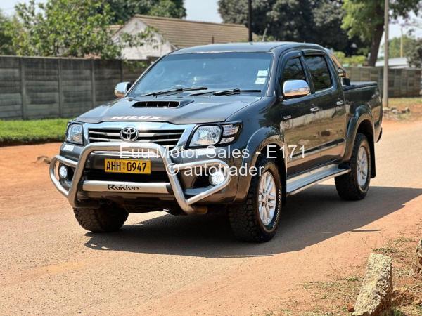 2012 - Toyota  Hilux 2012 - Toyota  Hilux