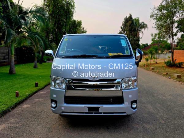 2016 - Toyota  Hiace