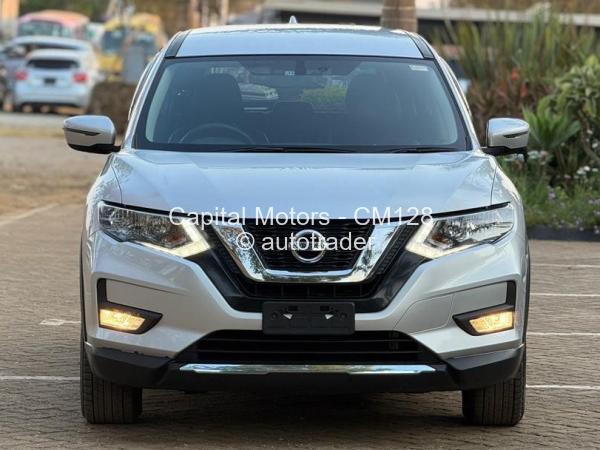 2018 - Nissan  Xtrail 2018 - Nissan  Xtrail