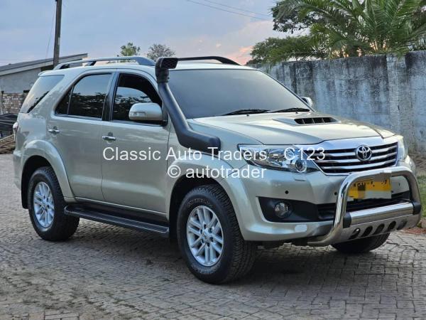 2016 - Toyota Fortuner 2016 - Toyota Fortuner