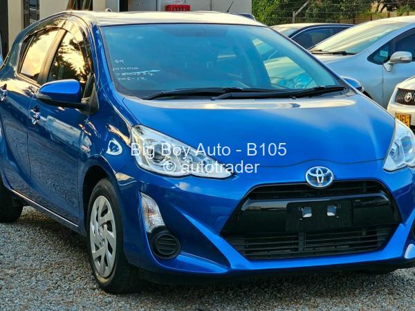 2016 - Toyota  Aqua