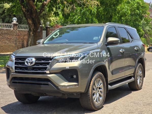 2022 - Toyota  Fortuner