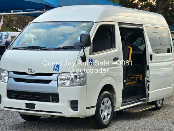 2013 - Toyota  Hiace