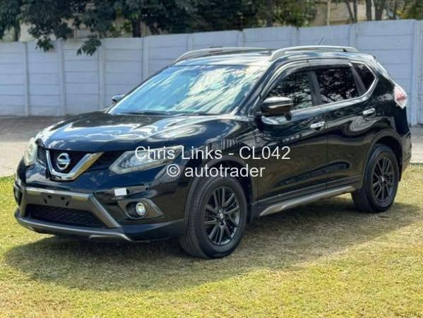 2015 - Nissan  X-Trail