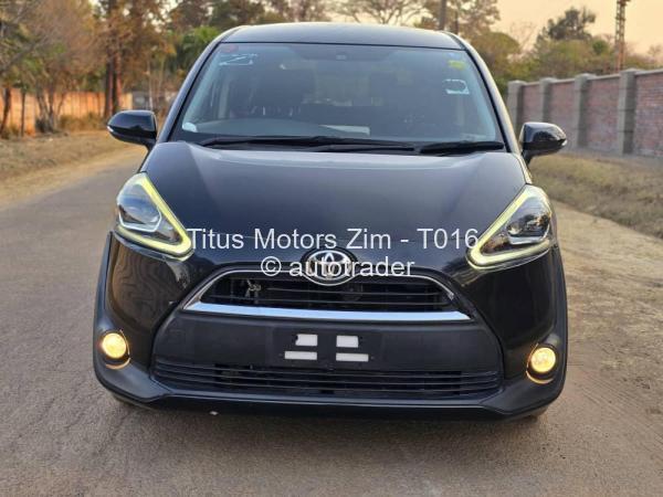 2016 - Toyota  Sienta