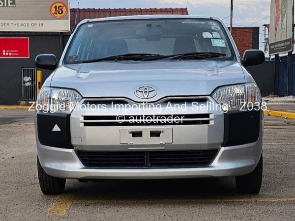 2017 - Toyota  Probox