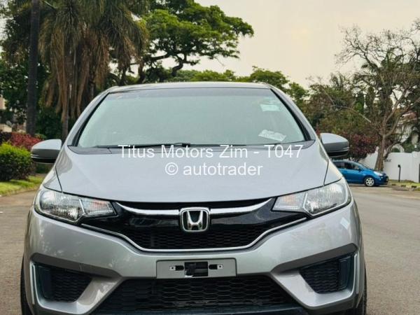 2016 - Honda Fit 2016 - Honda Fit