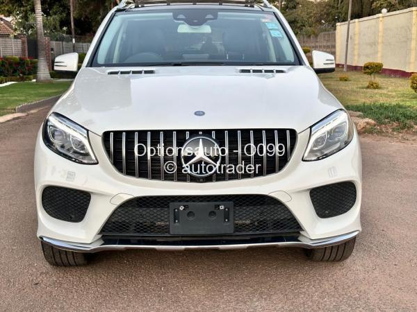 2016 - Mercedes Benz GLE 350