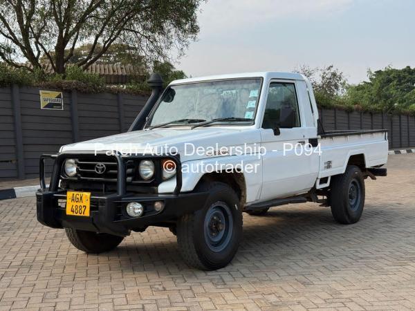 2001 - Toyota  Land Cruiser 79