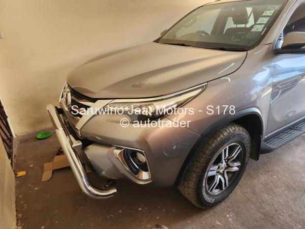 2016 - Toyota  Fortuner 2016 - Toyota  Fortuner