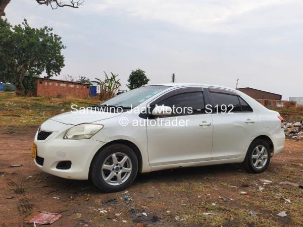 2011 - Toyota  Belta 2011 - Toyota  Belta