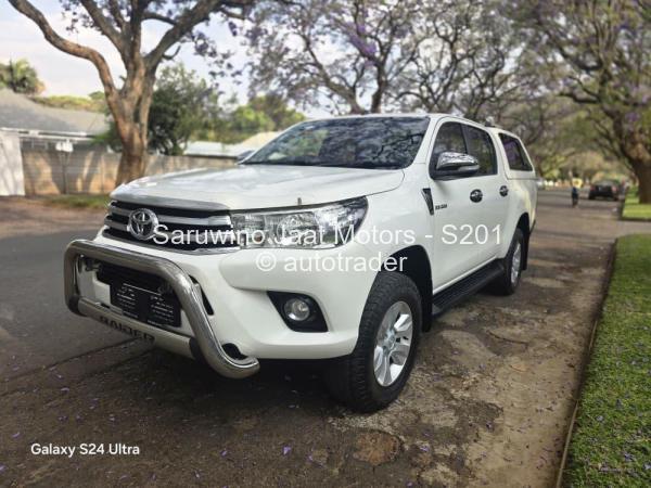 2017 - Toyota  Hilux 2017 - Toyota  Hilux