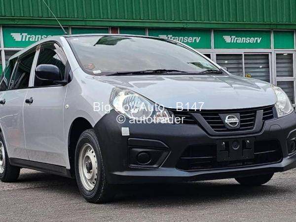 2018 - Nissan  AD Van 2018 - Nissan  AD Van