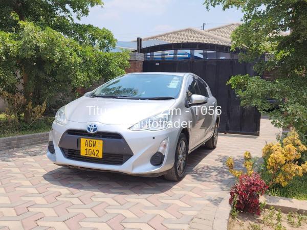 2016 - Toyota  Aqua 2016 - Toyota  Aqua