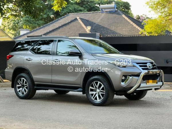 2019 - Toyota  Fortuner 2019 - Toyota  Fortuner