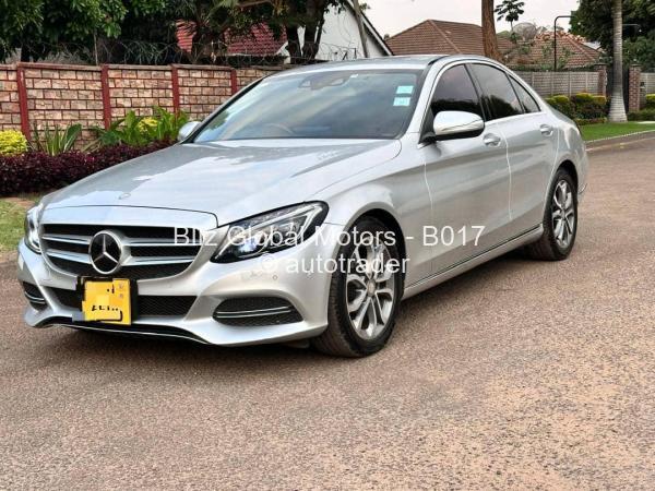 2015 - Mercedes Benz C200 2015 - Mercedes Benz C200