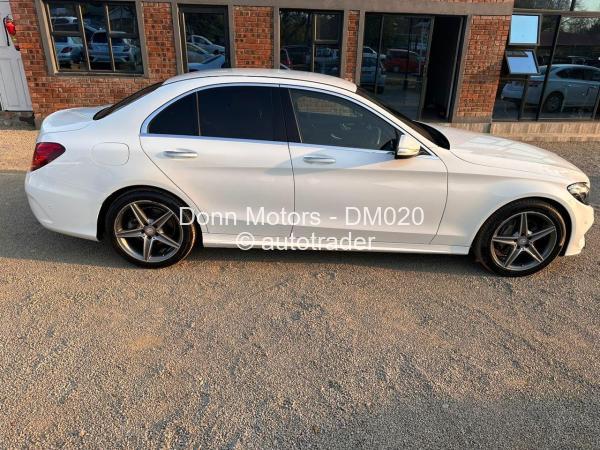 2015 - Mercedes Benz C200 2015 - Mercedes Benz C200