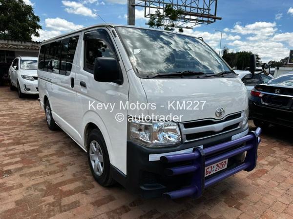 2012 - Toyota Hiace 2012 - Toyota Hiace