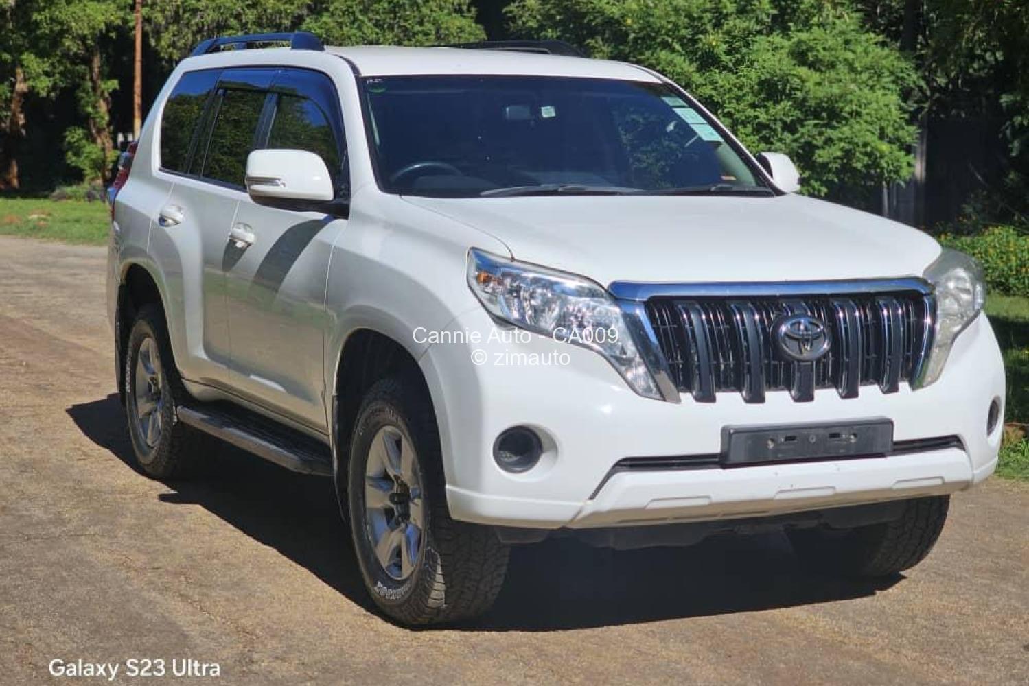 Mewah dan Tangguh: Mengupas Detail Interior Toyota Land Cruiser Prado 2017