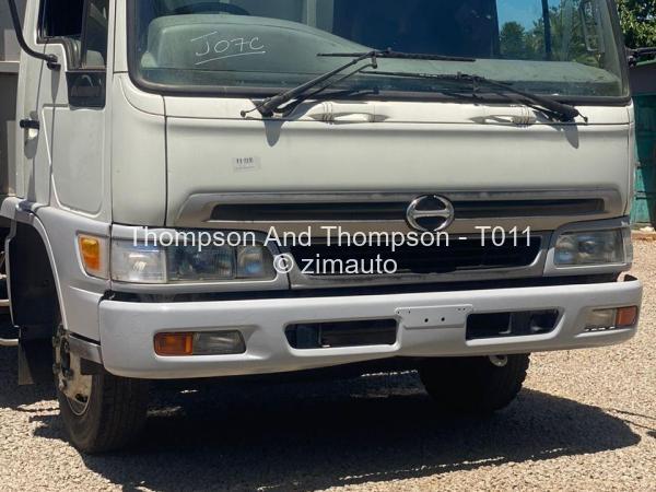 2003 Hino Ranger