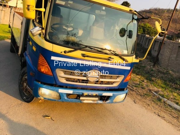 2008 Hino Ranger
