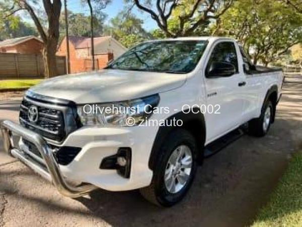 2019 - Toyota  Hilux