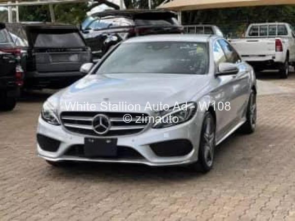 2014 - Mercedes Benz C200