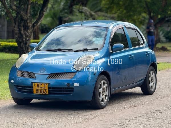2011 - Nissan  March