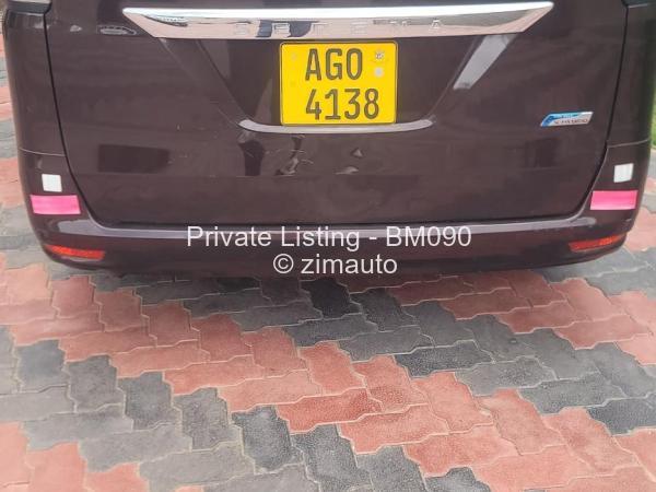 2015 Nissan  Serena