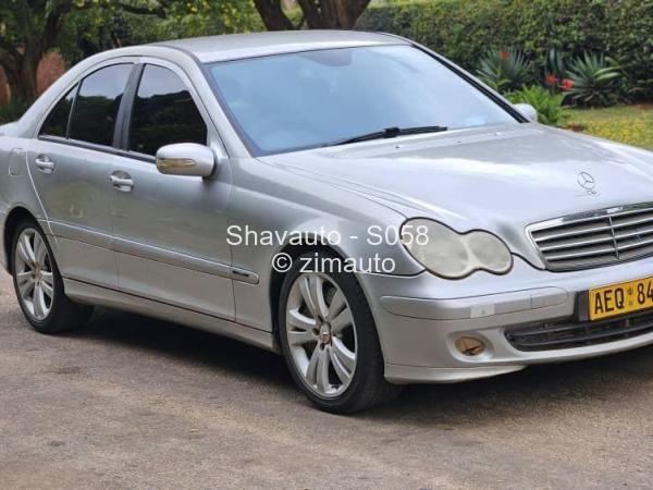 2004 Mercedes Benz C180