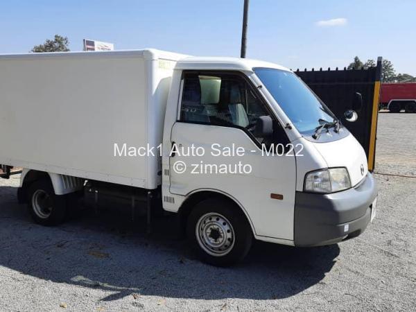 2014 Mazda  Bongo