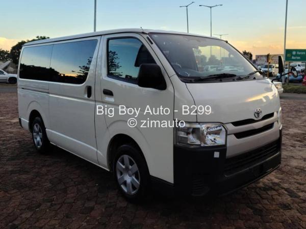 2016 Toyota  Hiace