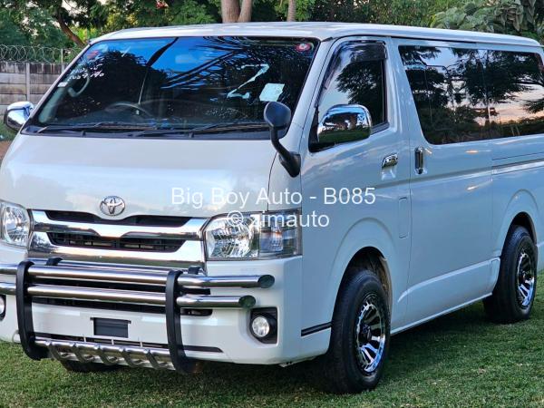 2015 Toyota  Hiace