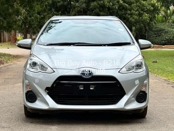 2016 Toyota  Aqua