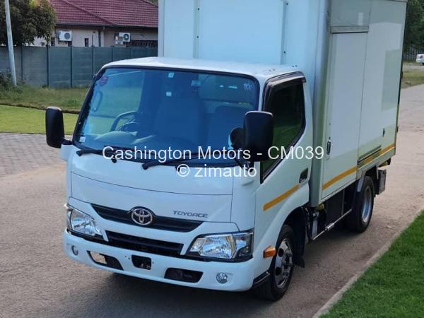 2014 Toyota  ToyoAce