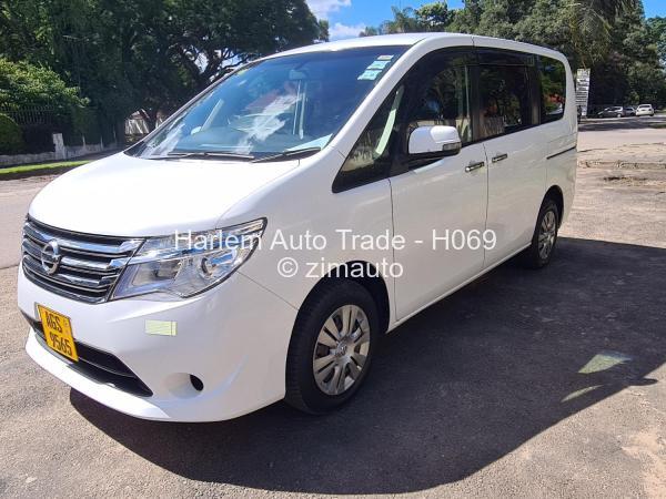 2015 Nissan  Serena
