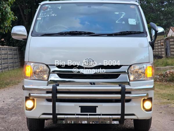2015 Toyota  Hiace